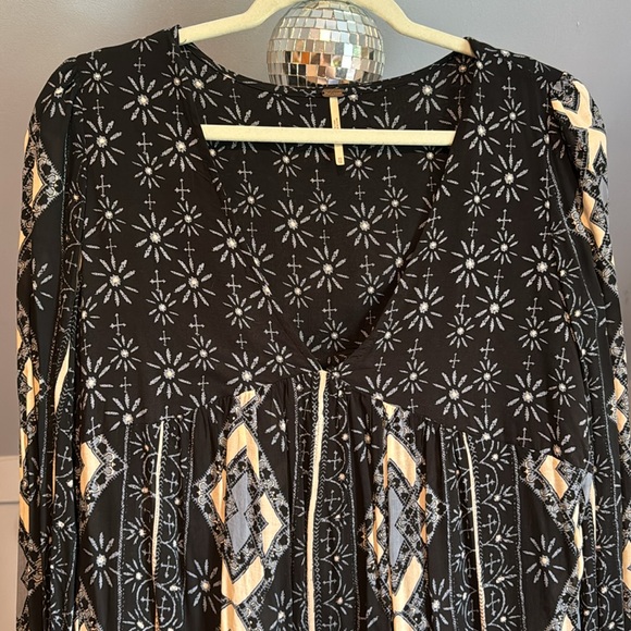 Free People Women's 60's Down by the Bay Tunic in Black & Blue - Picture 9 of 16